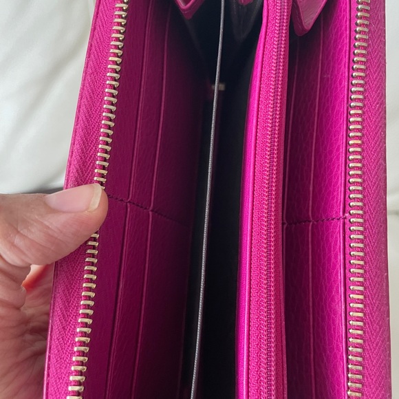 ✨SOLD ✨Gucci Long Leather Wallet Dark Pink - Picture 2 of 6